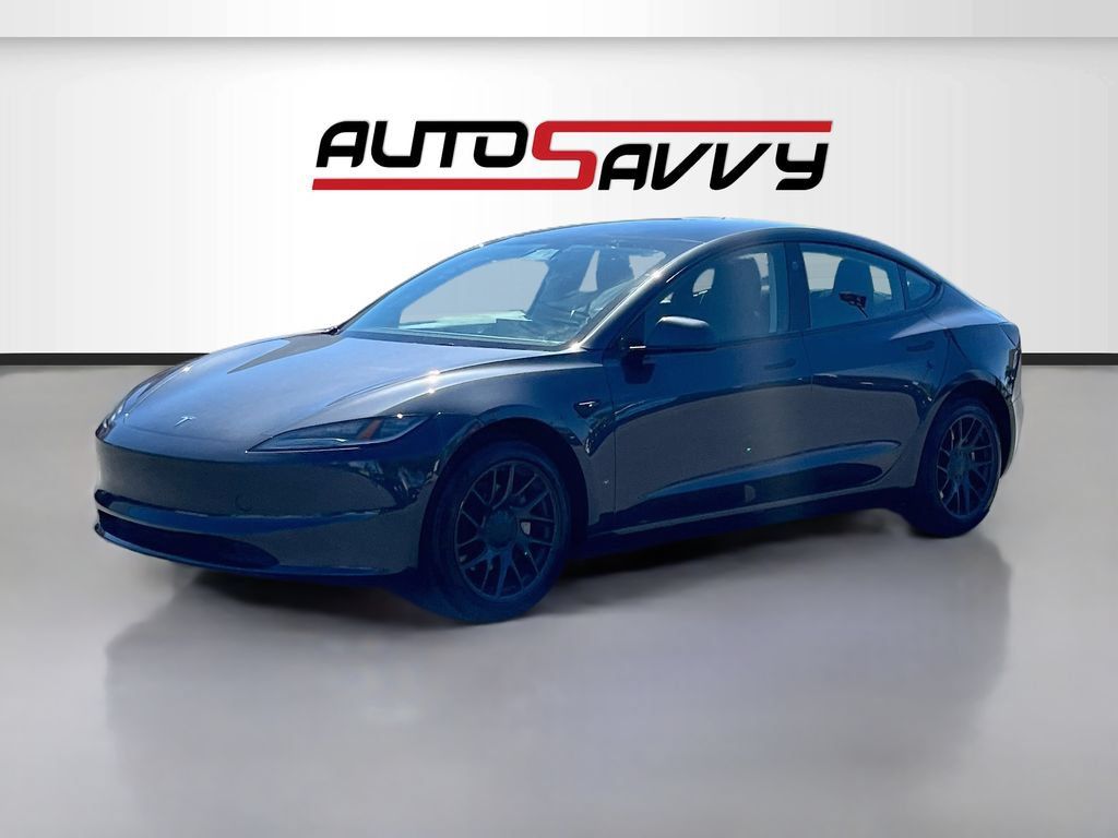Used 2025 Tesla Model 3 Long Range RWD image 3