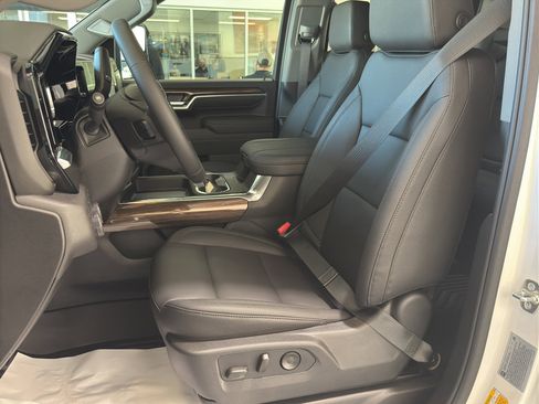 New 2026 Chevrolet Silverado 2500 LT w/ Trail Boss Package image 18