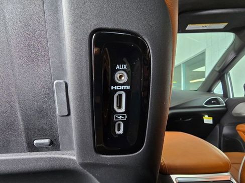 New 2026 Chrysler Pacifica Pinnacle AWD/4WD image 26