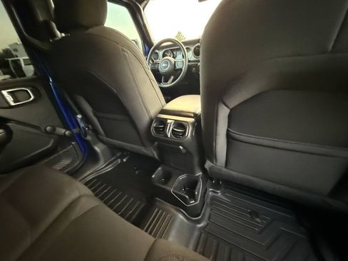 Used 2020 Jeep Wrangler Unlimited Sport AWD/4WD image 14