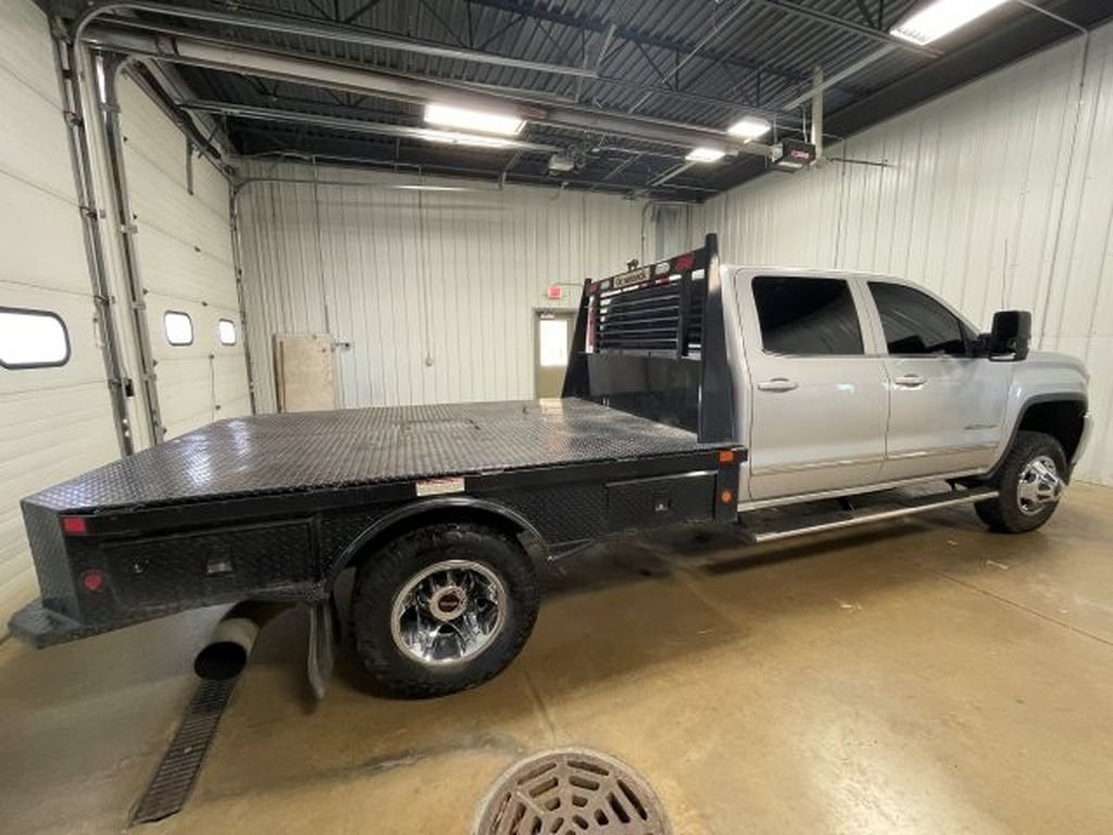 Used 2015 GMC Sierra 3500 SLE w/ SLE Preferred Package AWD/4WD image 5
