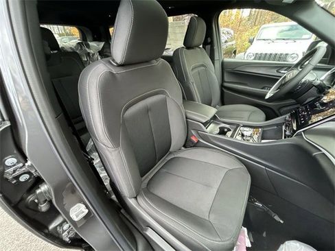 New 2025 Jeep Grand Cherokee L Laredo w/ Luxury Tech Group I image 16