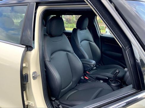 Certified 2023 MINI Cooper S image 8