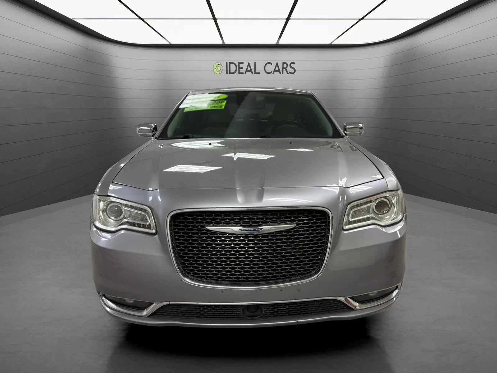Used 2018 Chrysler 300 Limited w/ Safetytec Plus Group AWD/4WD image 2