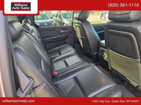 Used 2009 Cadillac Escalade EXT AWD/4WD image 16