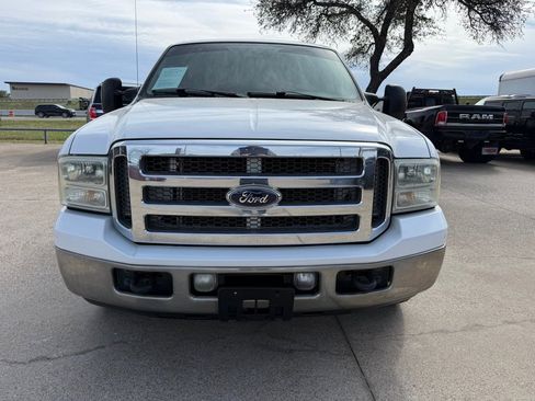 Used 2005 Ford F250 2WD Crew Cab Super Duty image 2