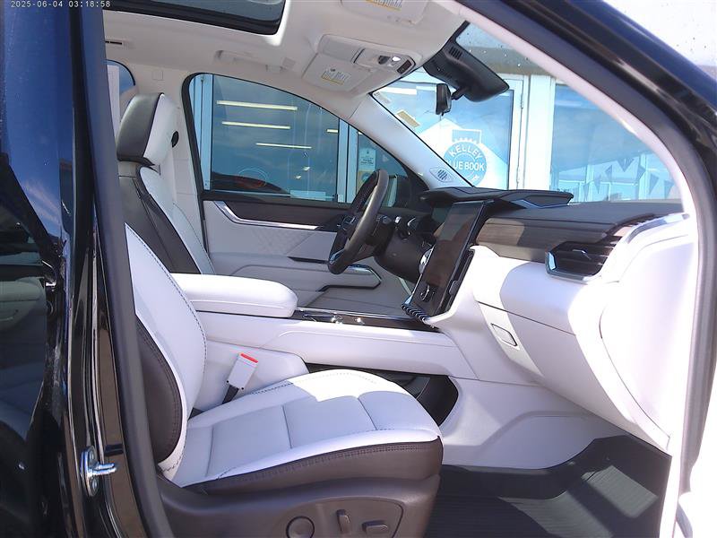 Used 2026 GMC Acadia Denali w/ Super Cruise Package AWD/4WD image 10