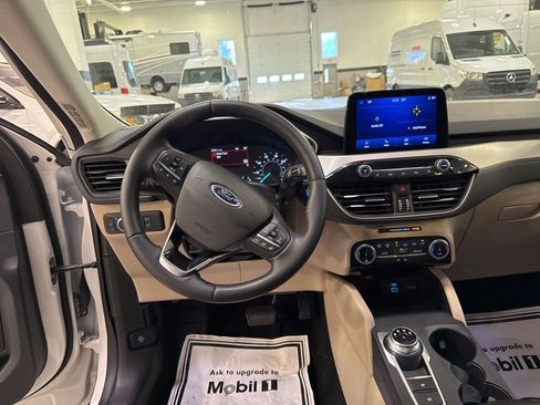 Used 2022 Ford Escape SE w/ Convenience Package image 14