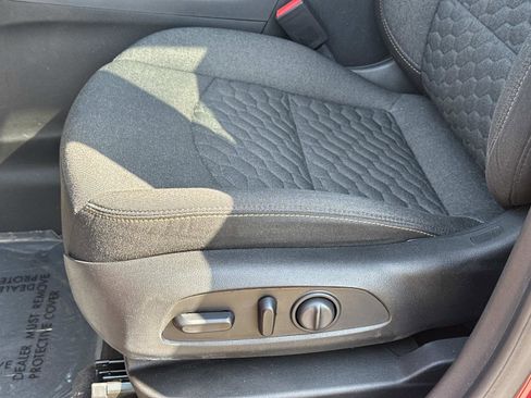 Certified 2020 Chevrolet Equinox LT image 17