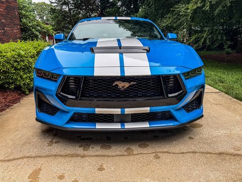 Used 2024 Ford Mustang GT Premium RWD image 11