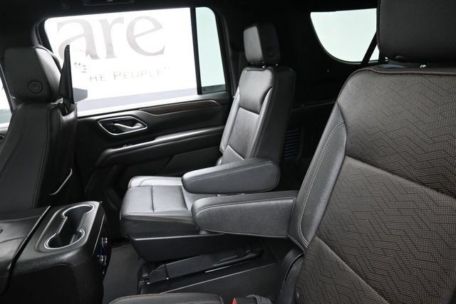 Used 2022 Chevrolet Suburban High Country AWD/4WD image 23
