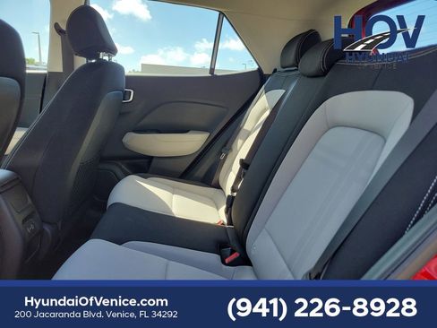 Certified 2024 Hyundai Venue SEL image 20