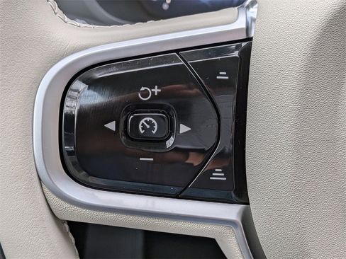 New 2026 Volvo XC60 B5 Ultra w/ Protection Package Premier image 28