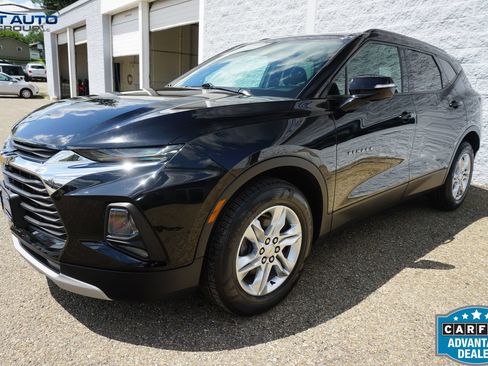 Used 2020 Chevrolet Blazer LT FWD image 3