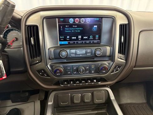 Used 2019 Chevrolet Silverado 2500 LTZ w/ Duramax Plus Package image 18