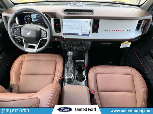 Used 2024 Ford Bronco Heritage Edition image 33