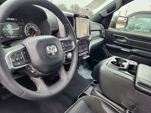Used 2025 RAM 1500 Laramie image 14