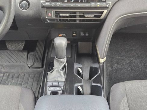 Used 2025 Toyota Camry LE FWD image 17
