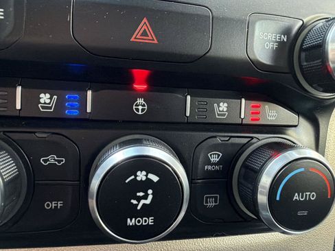 Used 2022 RAM 1500 Laramie AWD/4WD image 20
