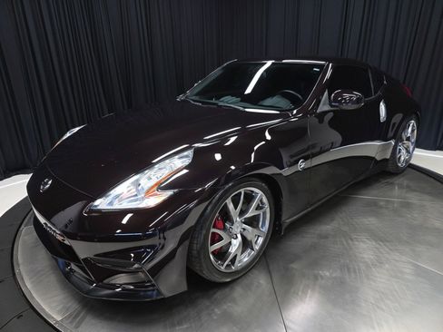 Used 2015 Nissan 370Z w/ Sport Package image 44