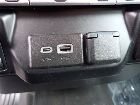 Used 2022 Chevrolet Silverado 2500 LT w/ Convenience Package AWD/4WD image 17
