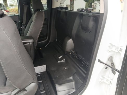 Used 2020 Chevrolet Colorado LT w/ Safety Package image 10