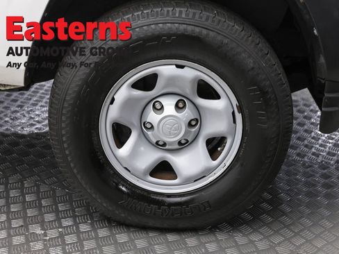 Used 2021 Toyota Tacoma SR RWD image 29