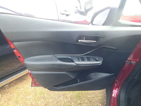 Used 2019 Toyota C-HR LE image 15