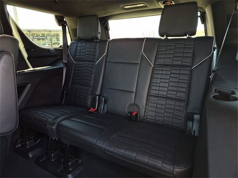 Used 2021 Cadillac Escalade Sport Platinum image 19