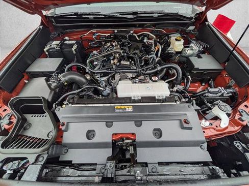 Certified 2025 Toyota Tacoma TRD Sport w/ TRD Sport Upgrade Package image 23