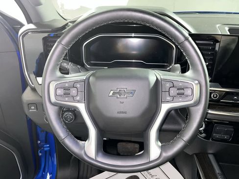 Used 2025 Chevrolet Silverado 1500 RST w/ Convenience Package II AWD/4WD image 16