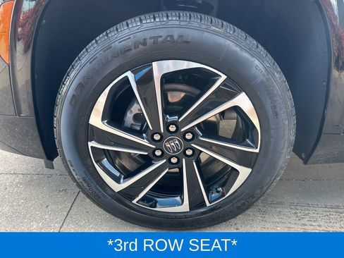 Used 2025 Buick Enclave Sport Touring FWD image 8