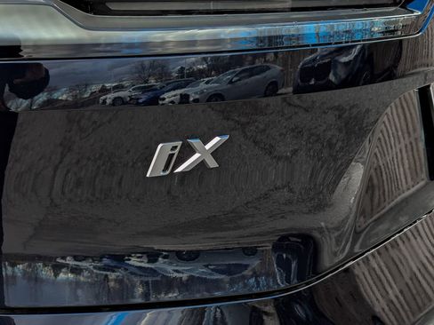 New 2026 BMW iX xDrive45 image 6