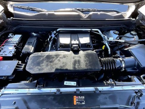 Used 2024 Chevrolet Colorado ZR2 w/ ZR2 Convenience Package III image 33