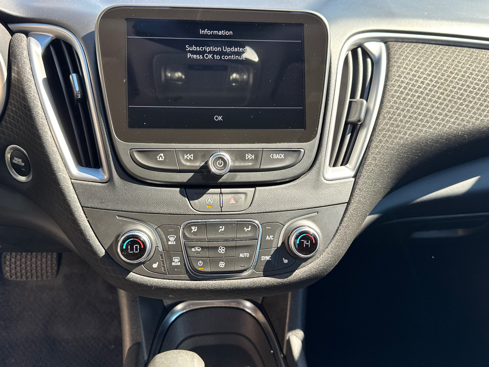 Used 2025 Chevrolet Malibu LT FWD image 27