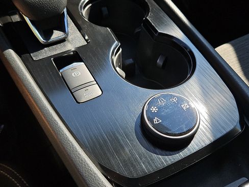 Certified 2023 Nissan Rogue SV AWD/4WD image 22