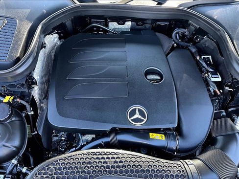 Used 2022 Mercedes-Benz GLC 300 image 32