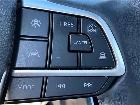 Used 2024 Toyota Grand Highlander XLE image 12