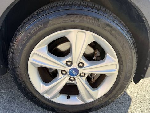 Used 2013 Ford Escape SE FWD image 20
