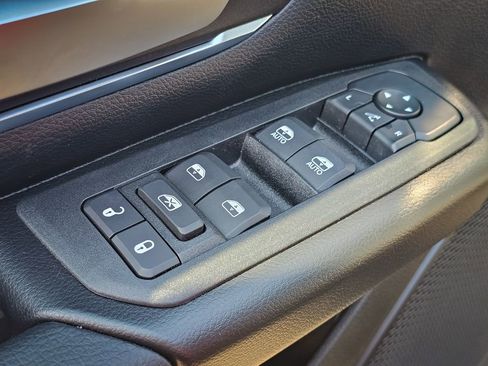 New 2026 RAM 1500 4x4 Crew Cab image 12