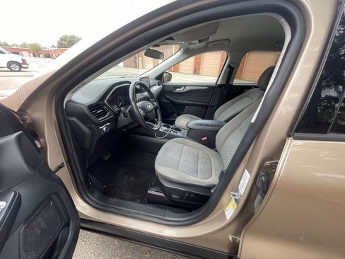 Used 2021 Ford Escape SE AWD/4WD image 9