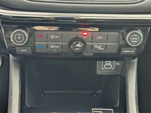 Certified 2023 Jeep Compass Altitude image 20