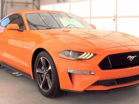 Used 2021 Ford Mustang GT w/ Equipment Group 301A RWD image 4