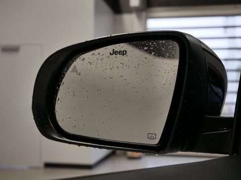 New 2026 Jeep Compass Limited image 2