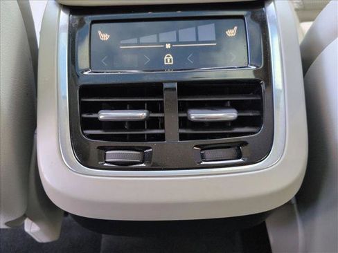 Used 2019 Volvo XC90 T6 Inscription w/ Protection Package image 18