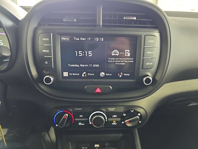 Used 2025 Kia Soul LX FWD image 15