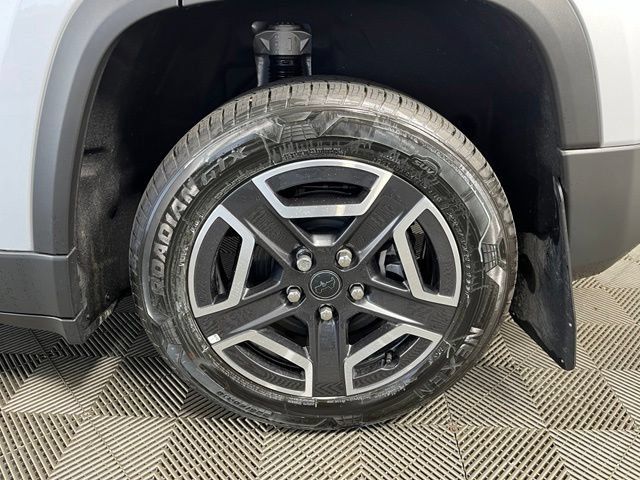 Used 2026 Jeep Cherokee Laredo AWD/4WD image 11