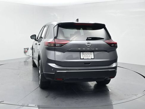 Used 2026 Nissan Rogue S FWD image 18