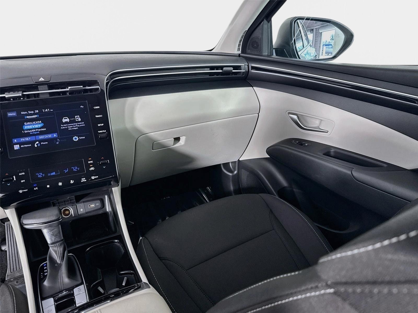Certified 2024 Hyundai Tucson SEL FWD image 23
