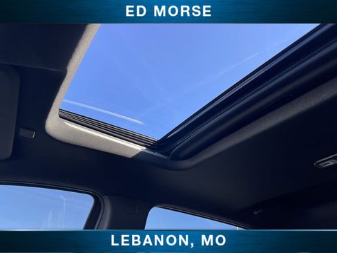 Used 2024 GMC Sierra 1500 AT4 w/ Technology Package image 18